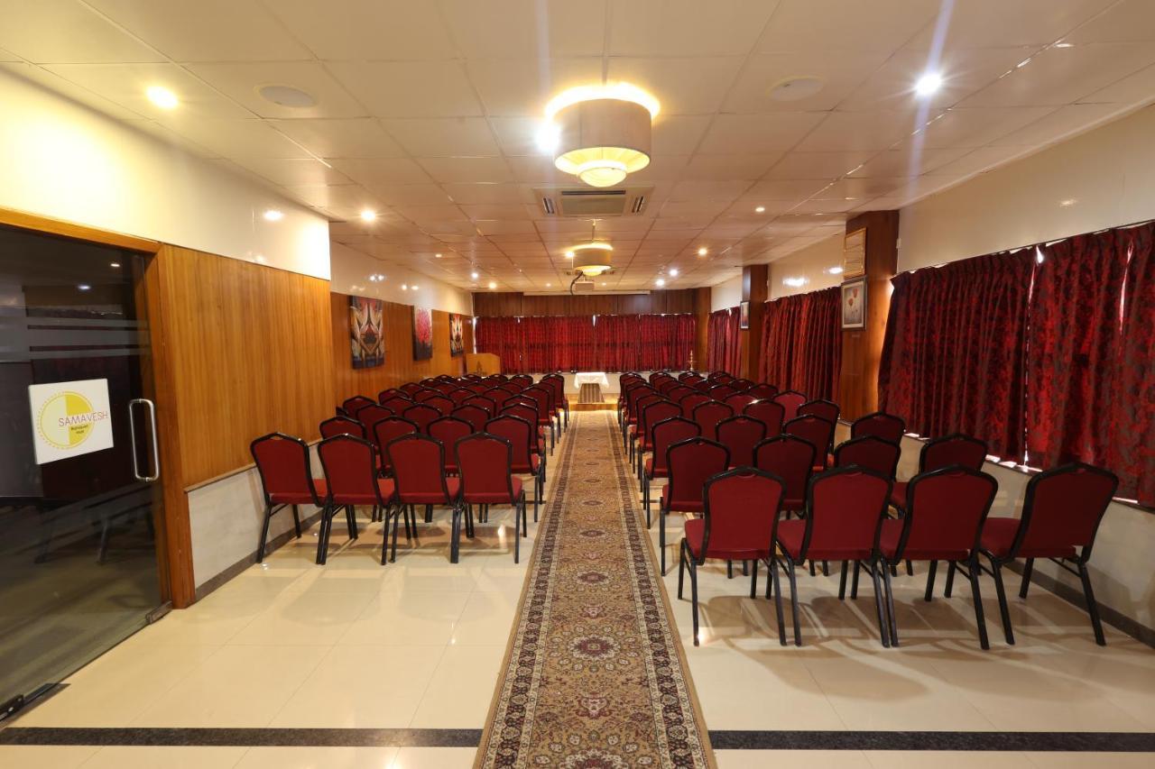Akash Inn Shimoga Exterior photo