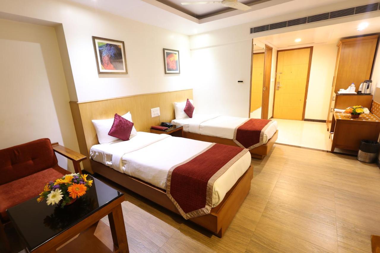 Akash Inn Shimoga Exterior photo